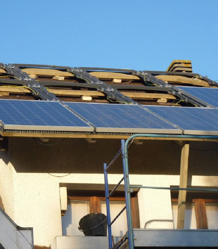 Installation de panneaux solaires sur toiture par Société Escaffit